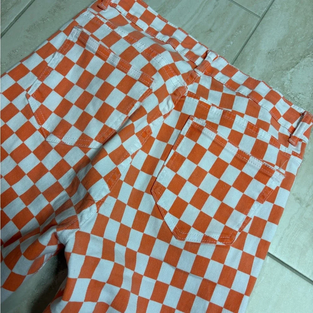 N/A bold orange